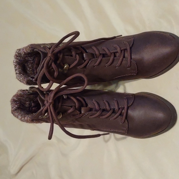 𝅺XOXO Brown Shoe Boots Size 7 - Picture 2 of 8